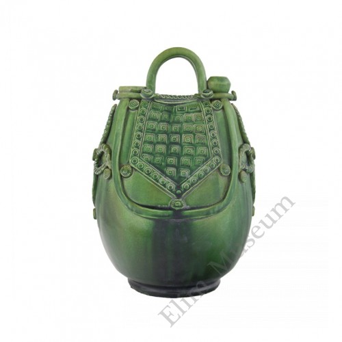 1322   A 10th C. Liao Dynasty Geen Glaze Cockscomb Vase